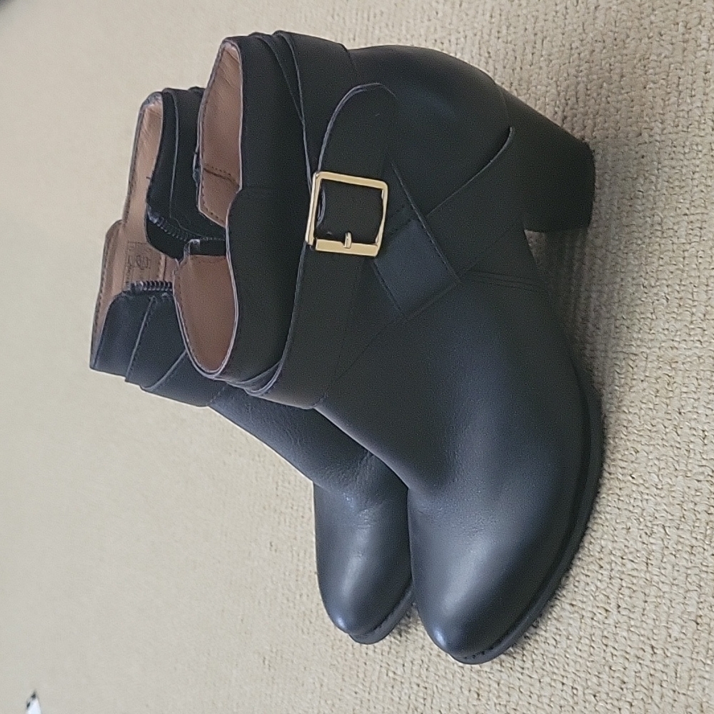 Vionic Upright Trinity, Size 7 - image 2